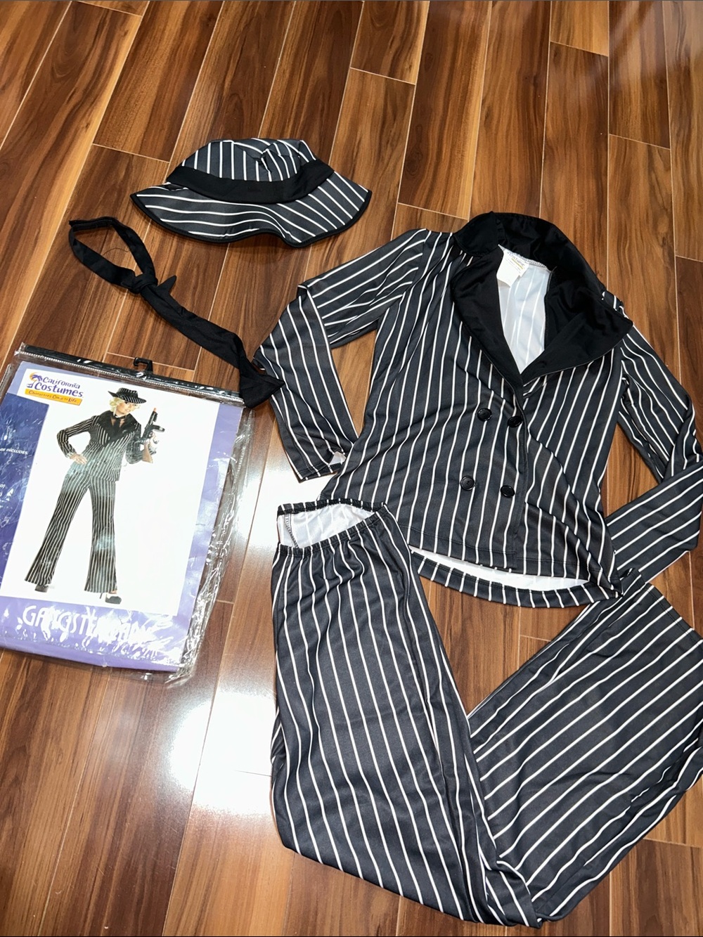 Small Ladies gangster lady Halloween costume